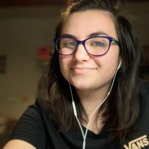 Meet your Posher, Julie